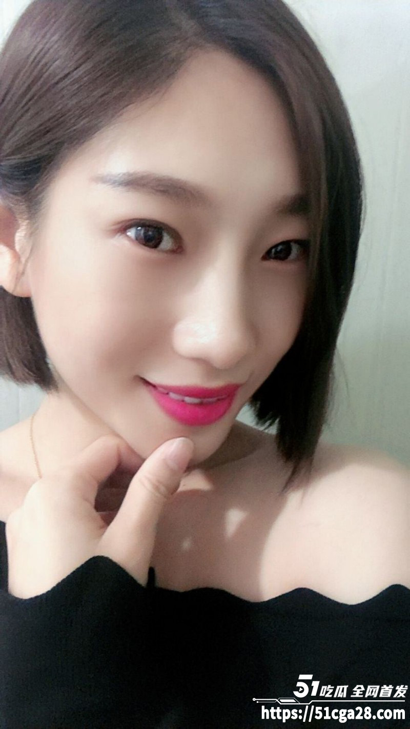 江苏泰州新婚人妻 蔡丽华 因老公长期出差饥渴难耐 出轨偷吃被其发现 绿帽老公怒曝私拍泄愤！