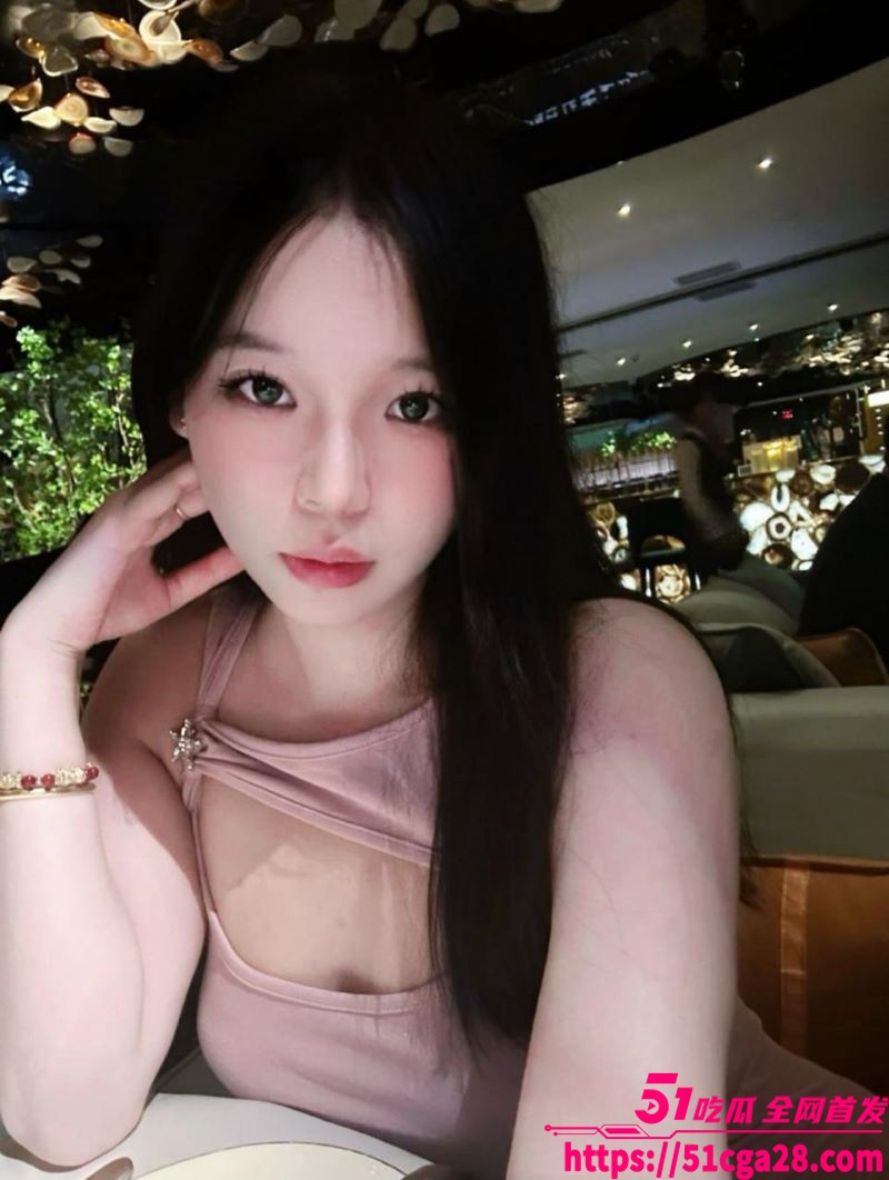 抖音网红学生妹 李祚瑶 私下裸聊！巨乳身材与金主网调 接受各种挑逗指令 揉奶到自慰淫靡不堪！