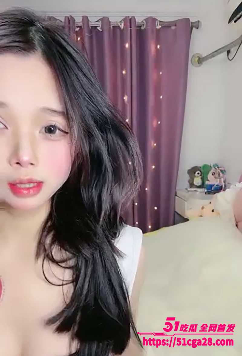 巨乳网黄主播 纯情的相关图片