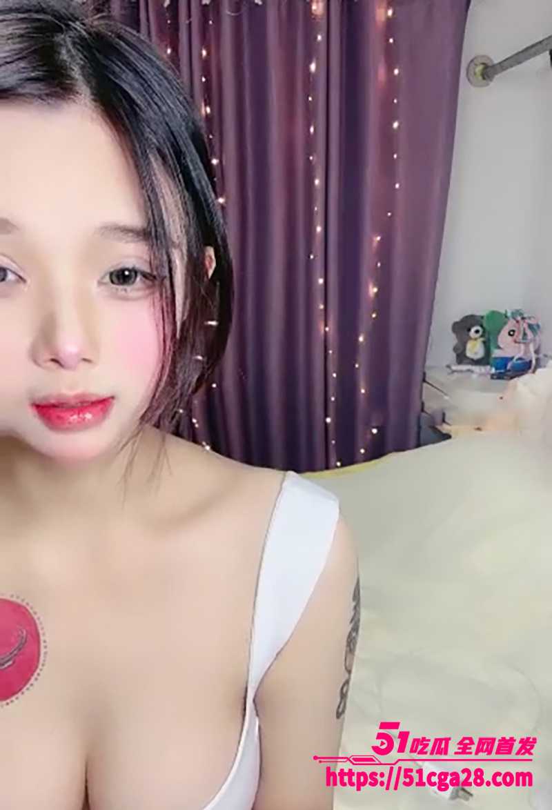 巨乳网黄主播 纯情的皮皮 情色直播精选 第三弹 超美巨乳萝莉 抖奶淫舞揉假屌自慰！