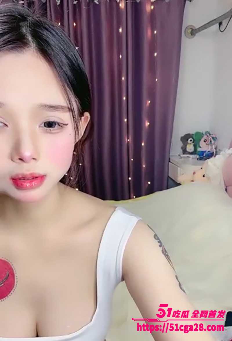 巨乳网黄主播 纯情的相关图片