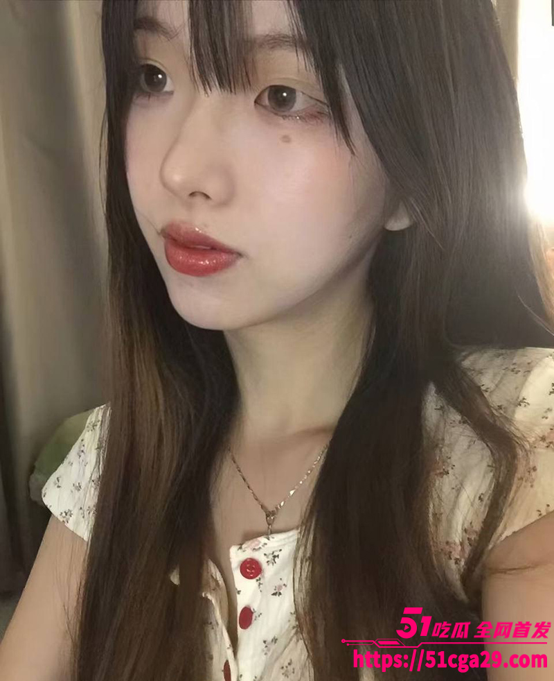 极品大学生校花 第一相关图片