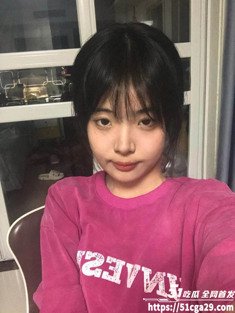 山西运城00后学生妹相关图片