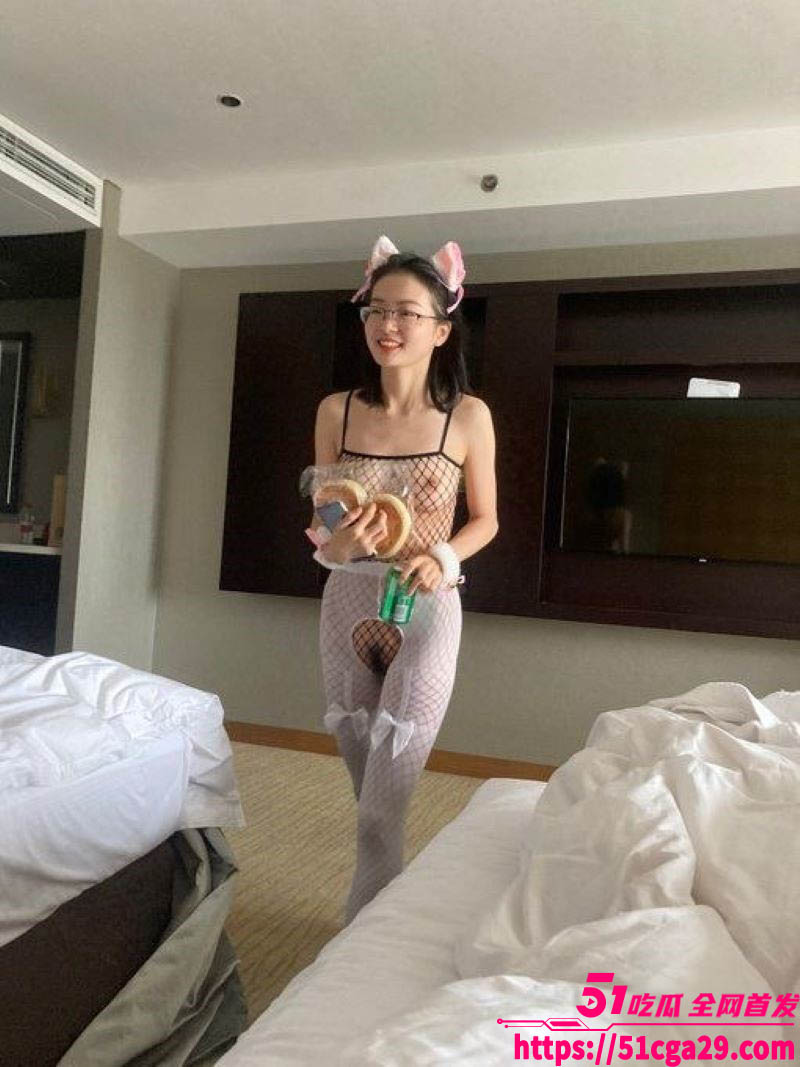 极品眼镜学生妹 刘璐相关图片