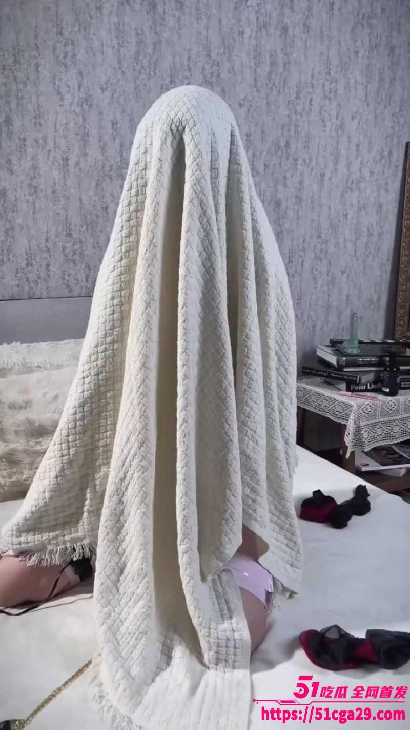 极品少女敏绮露脸拍摄炮友带到酒店极限调教 3