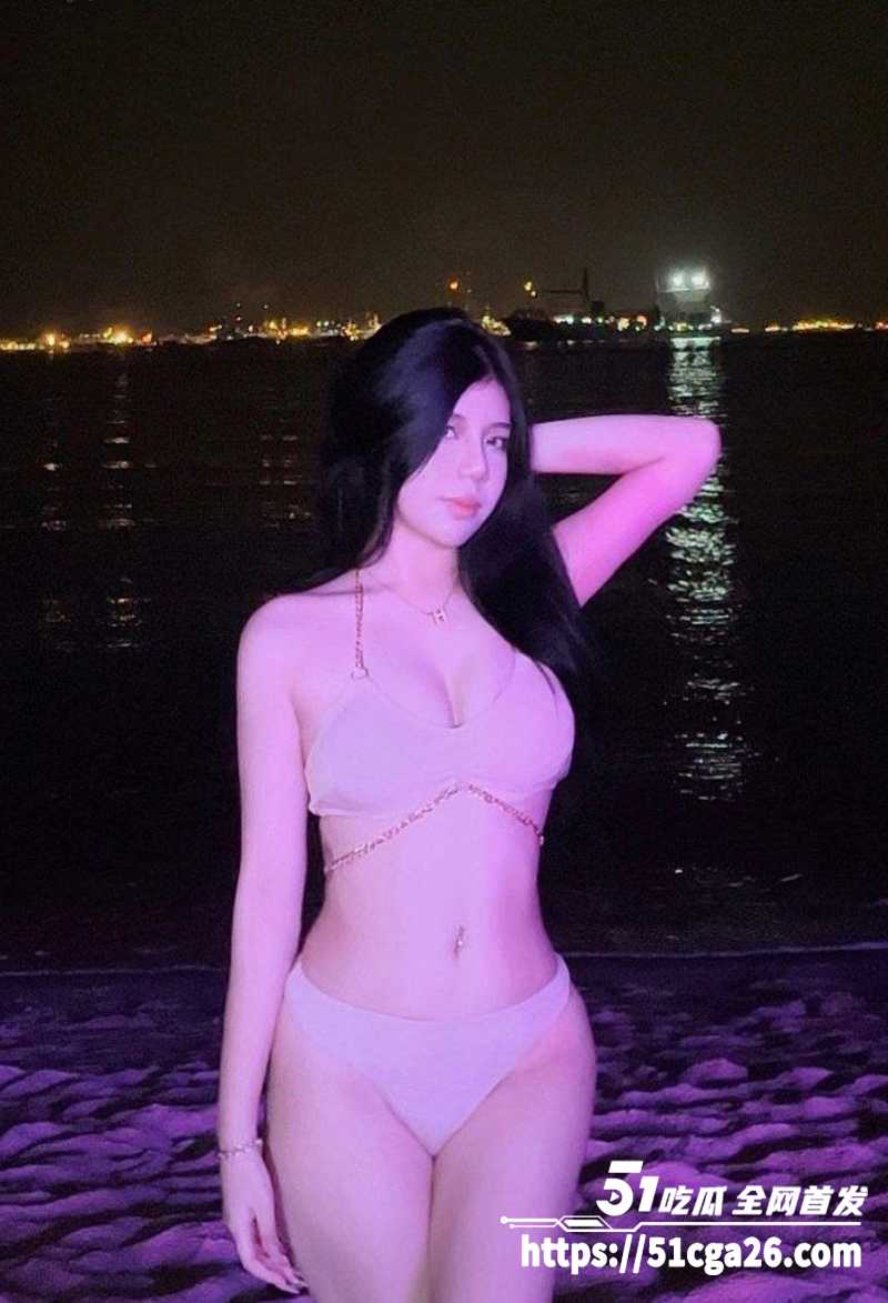 巨乳极品高颜值混血美女调教自慰视频12拷贝