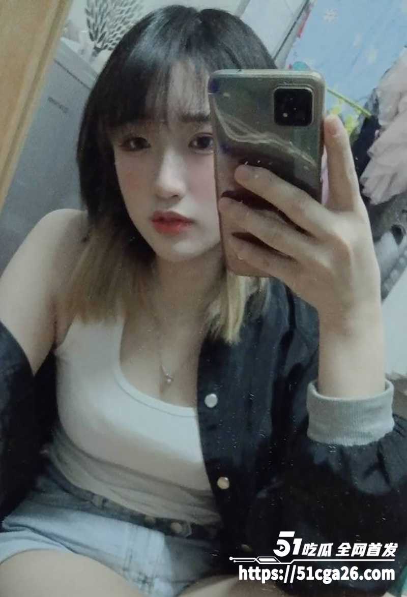反差台湾美女阿黑颜自慰视频曝光   3 拷贝