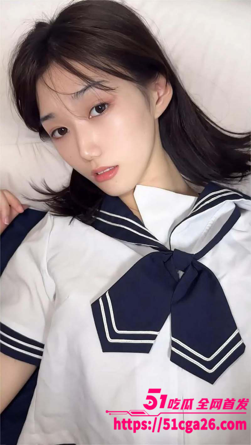 高颜值JK女神 酒店与富二代激情性爱 肤如凝脂面若桃花的极品尤物 这又是谁心中的白月光在挨操呢？