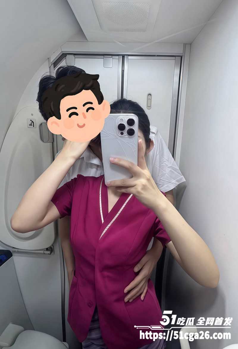 南方航空朵小姐飞机厕所里做爱不雅视频流出3拷贝
