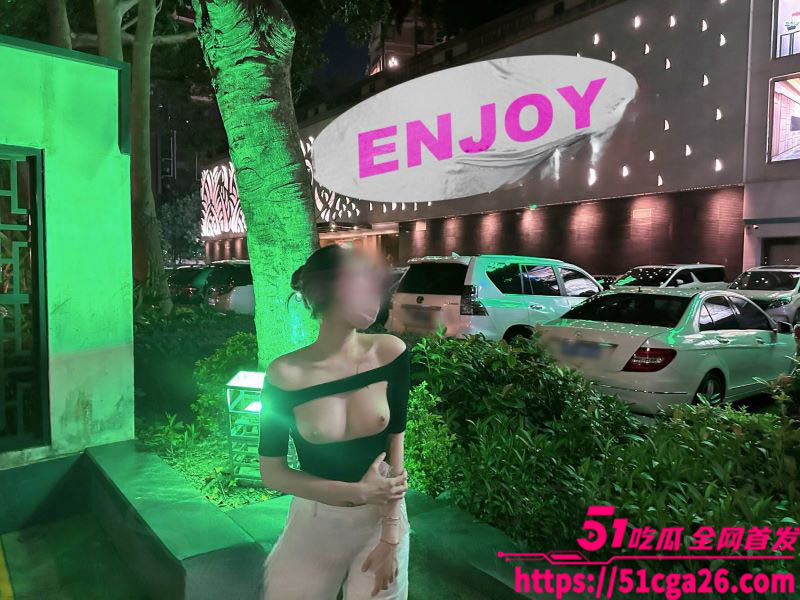 推特骚妻模sexcat07约单男露出自慰付费私拍 3