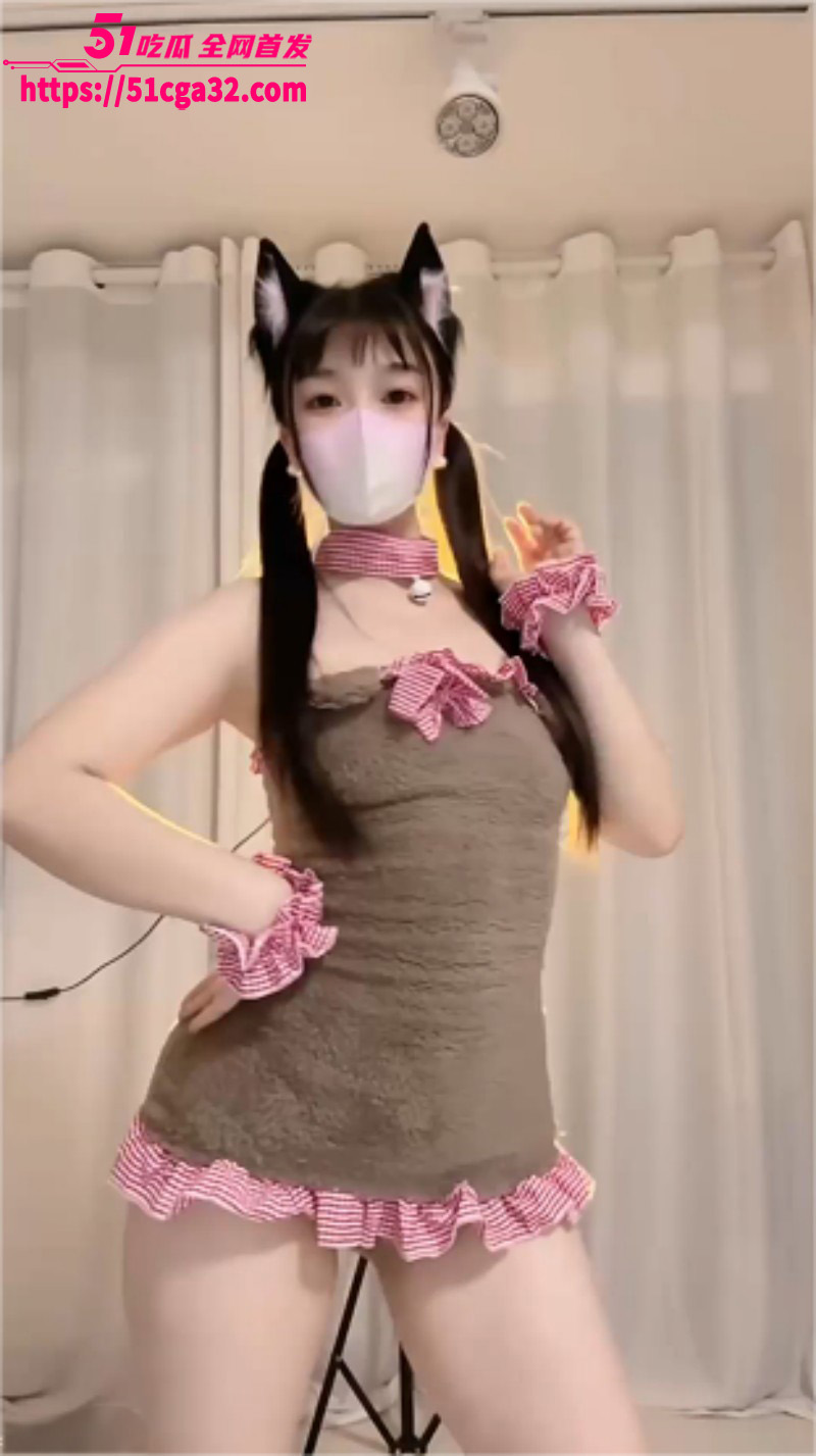 推特裸舞界又一猛将 婉婉 万元定制福利 青蛙蹲坐屌自慰比耶 上帝视角呈现白虎嫩穴！