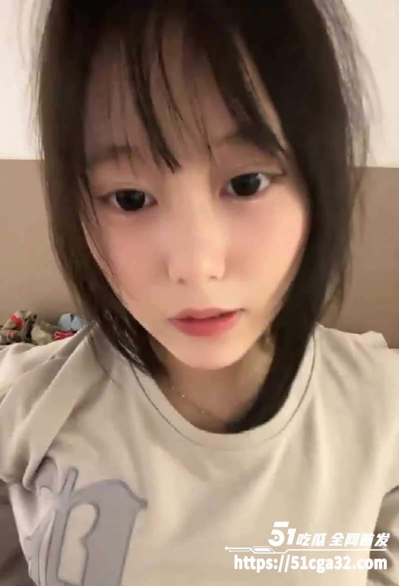 抖音极品萝莉裸聊自慰视频曝光 2 拷贝