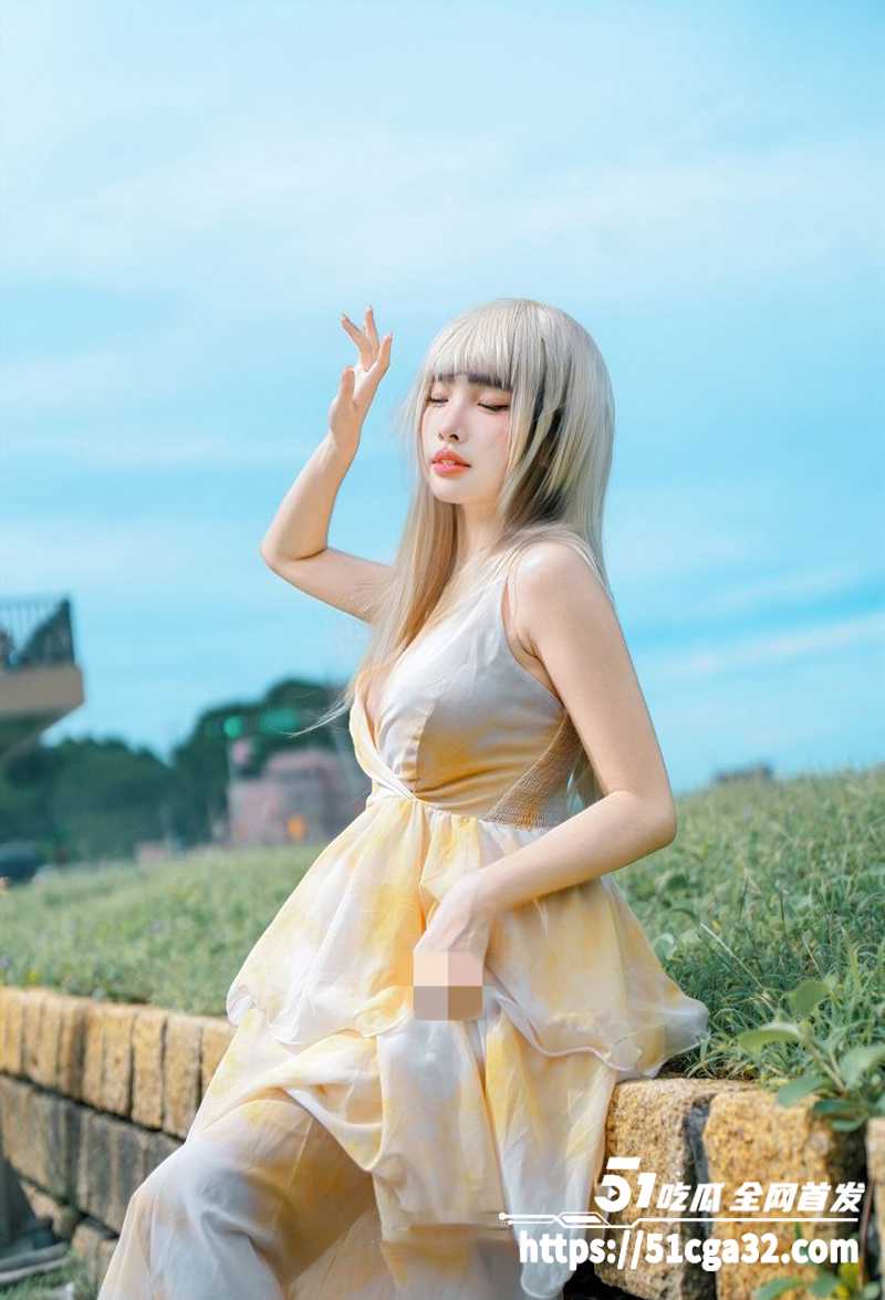 慕慕Momo毛毛喵COS与摄影师性爱视频流出10拷贝