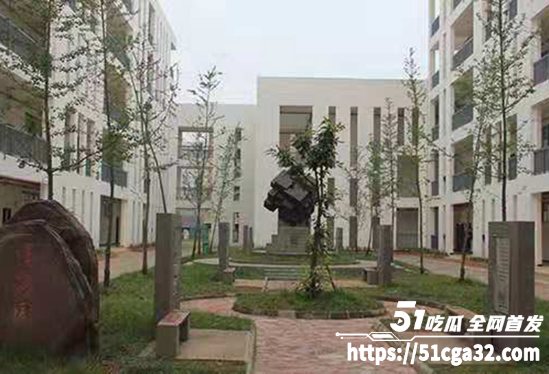 仁寿县第二高级职业中学大学生教学楼野战偷拍视频曝光2