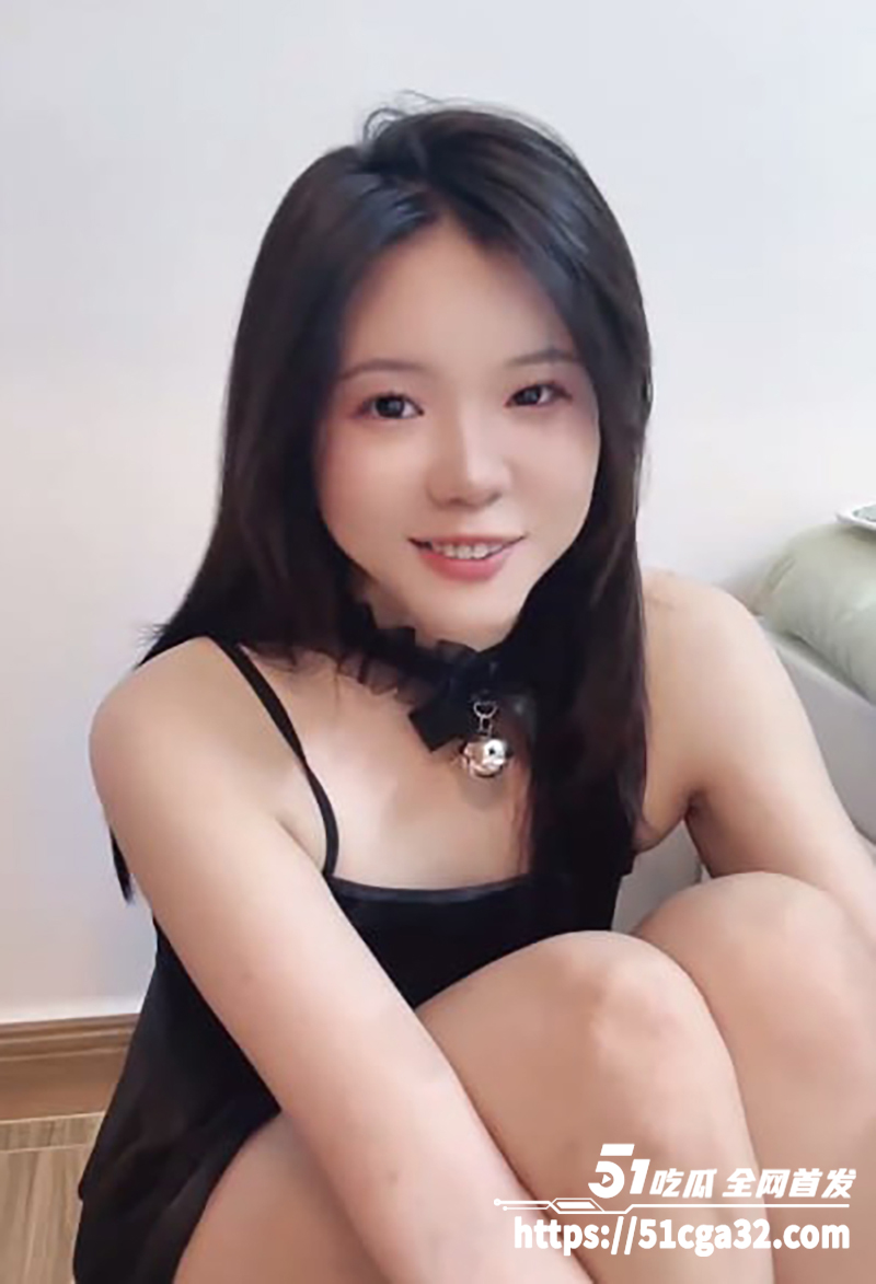 极品高颜值美女主播侯你已久土豪私人定制福利姬视频曝光3拷贝