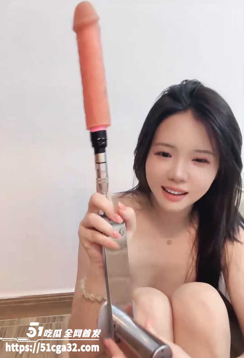 极品高颜值美女主播侯你已久土豪私人定制福利姬视频曝光10拷贝