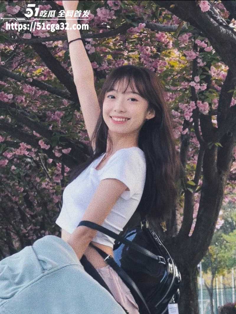 江西南昌华东交通大学 陆梦凡 私生活极度不检点 恋爱期间约炮被男友发现曝光私拍！