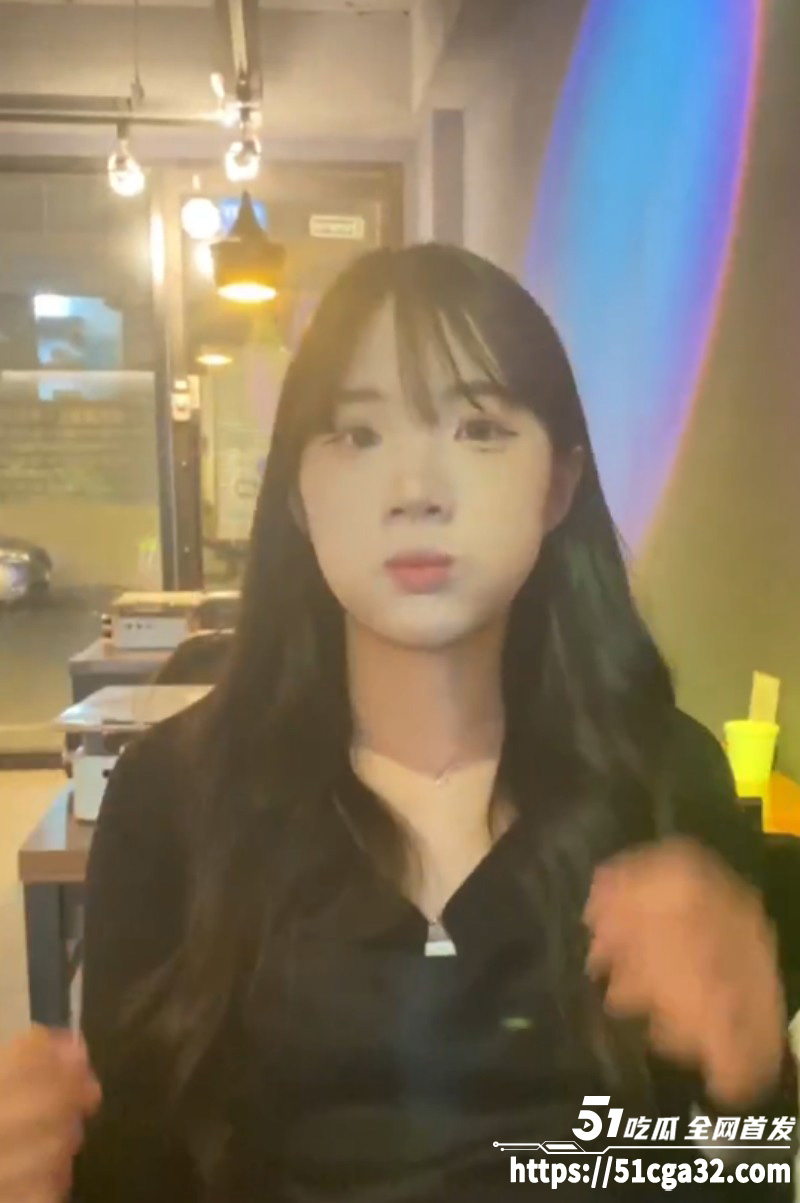 韩国情侣露脸泄密性爱视频02