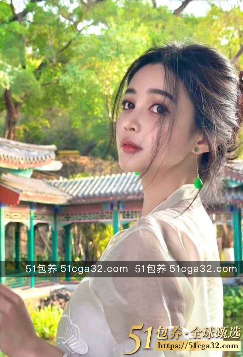 51包养 高端外围 | W1SZ071509 深圳极品九头身御姐模特 笑容甜美 带给你白月光般的体验 质量保真 假一罚十