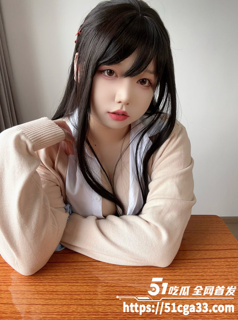 反差母狗 王欣欣 极品颜值学姐 不雅视频流出 完美酮体搭配黑丝长腿 近距离自慰白虎一线天十分诱人！