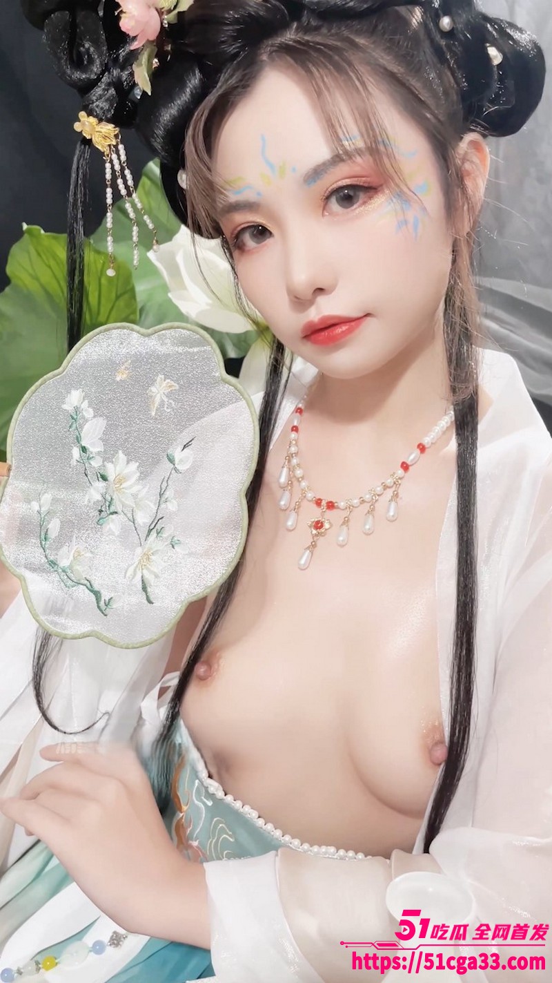 高人气反差萝莉爆机少女喵小吉古装风大尺度写真 3