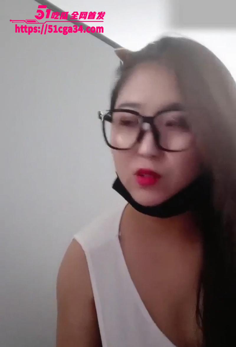 微胖网黄嫚嫚厕所性爱视频流出 2