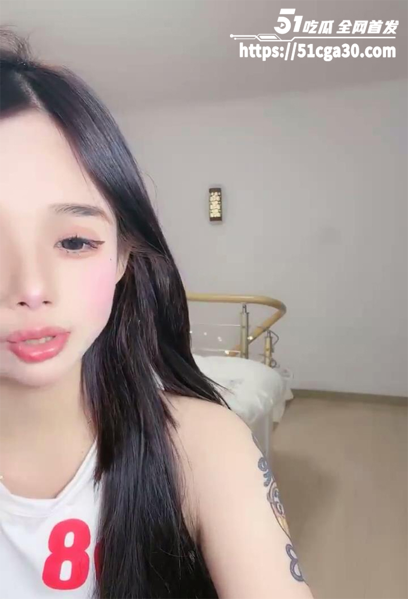 纯情的屁屁裸聊合集第五弹 2 拷贝