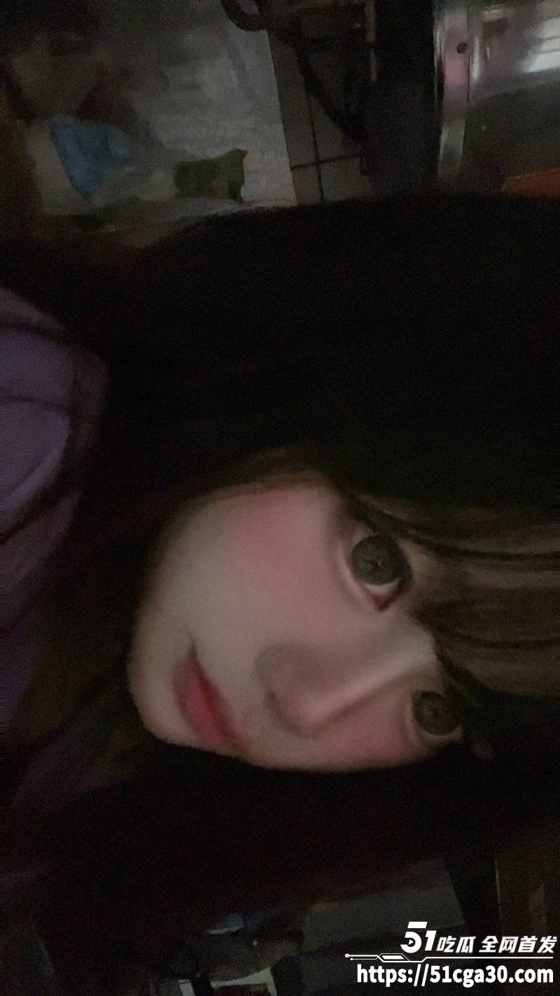 台湾高雄科技大学 邹梦婷 外表乖巧却脚踏多船 炮友无数夜夜交欢 犹如精盆般被随意内射！