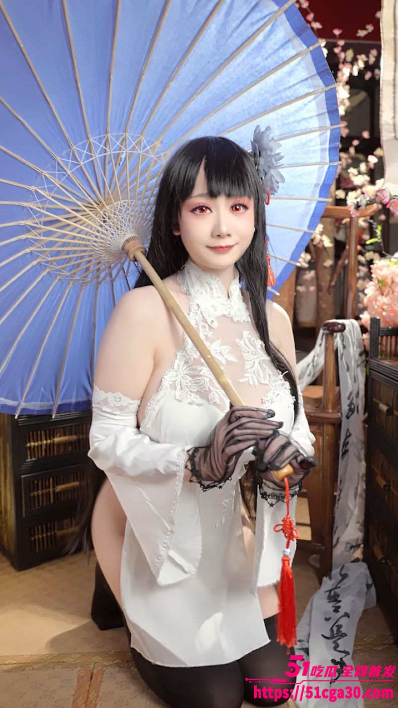 童言巨乳福利姬阿雪雪拍摄逸仙旗袍写真 4