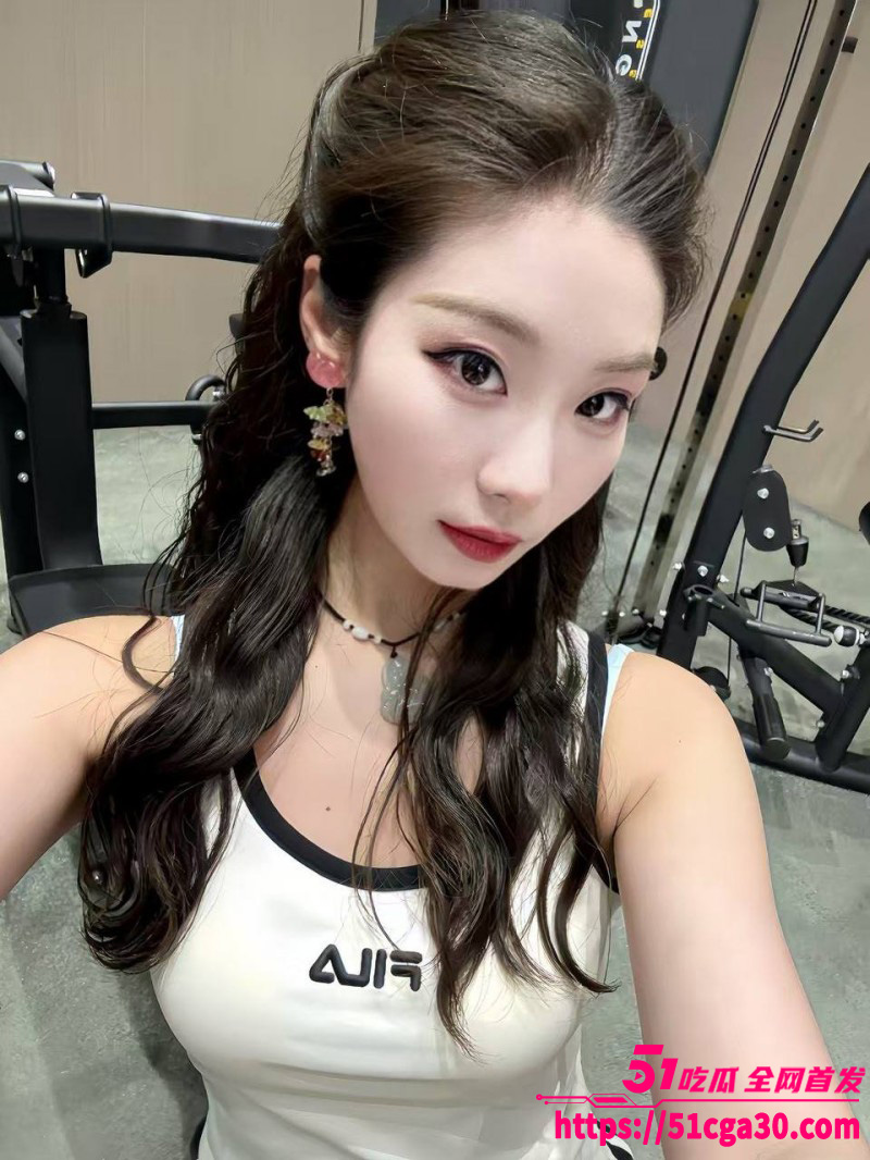 河南许昌禹州健身教练 桑寒玉 为色诱大屌炮友私发自拍 玉乳蜜臀骚穴粉嫩堪称尤物！