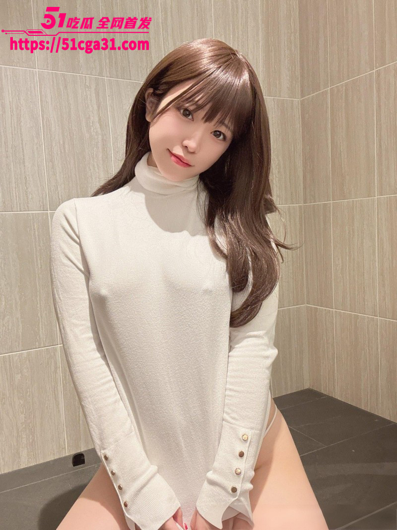 日本高颜值网黄 yamanouchi 福利私拍流出 圆润美乳娇艳欲滴 吸奶器榨乳香艳至极！