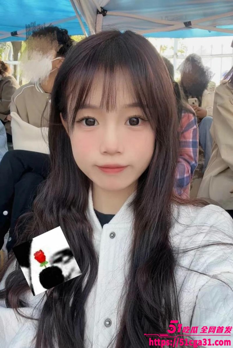 新疆乖巧可爱学生妹 与精神小伙无套性爱 骚逼又紧水又多 口活更是一绝！