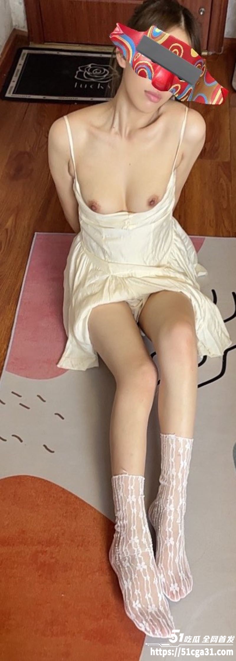 浙江绿帽夫妻性爱视频流出 骚妻初次口交陌生男子 被舔逼猛烈抽插 刺激的淫水狂喷！