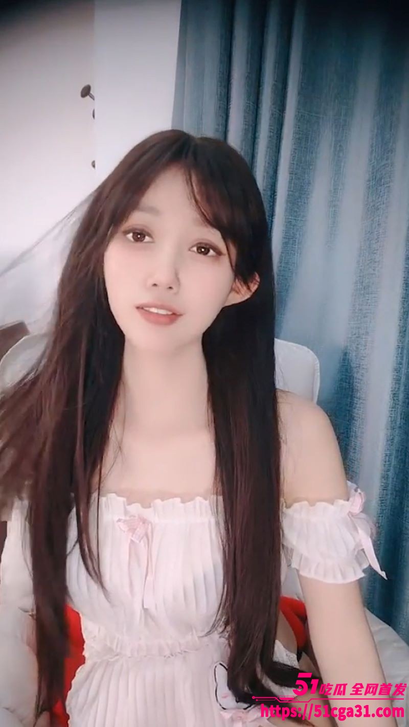 舞蹈系校花 奶酪不甜 跳蛋裸舞视频流出 巨乳翘臀身材柔软 一字马抠逼自慰 嫩穴喷溅淫水！
