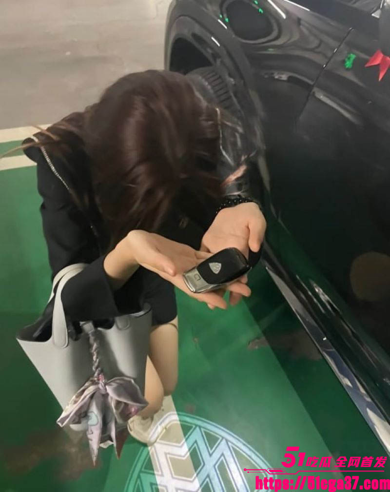 高颜值美女教师牛奶可可约炮视频曝光 3