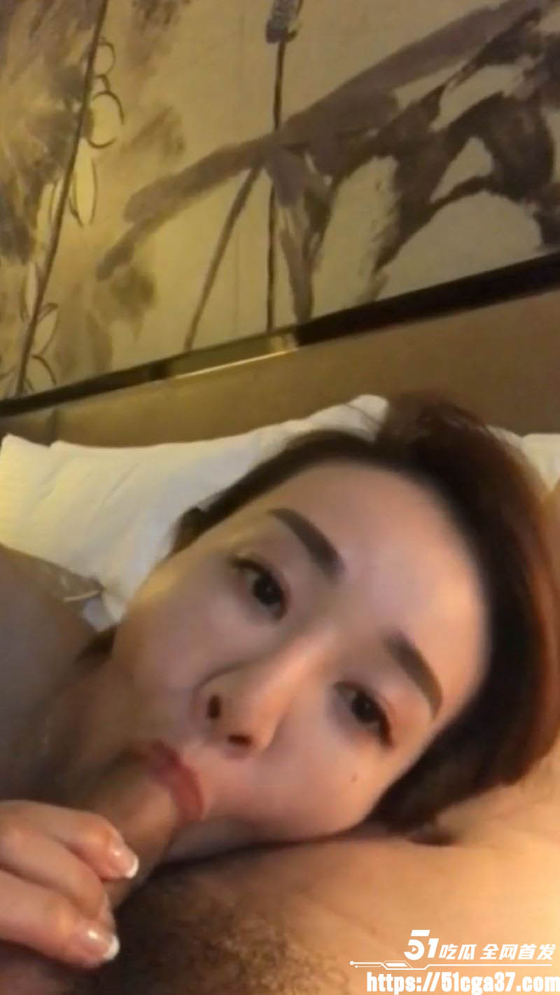 楼下理发店的女老板露脸出轨啪啪视频 5