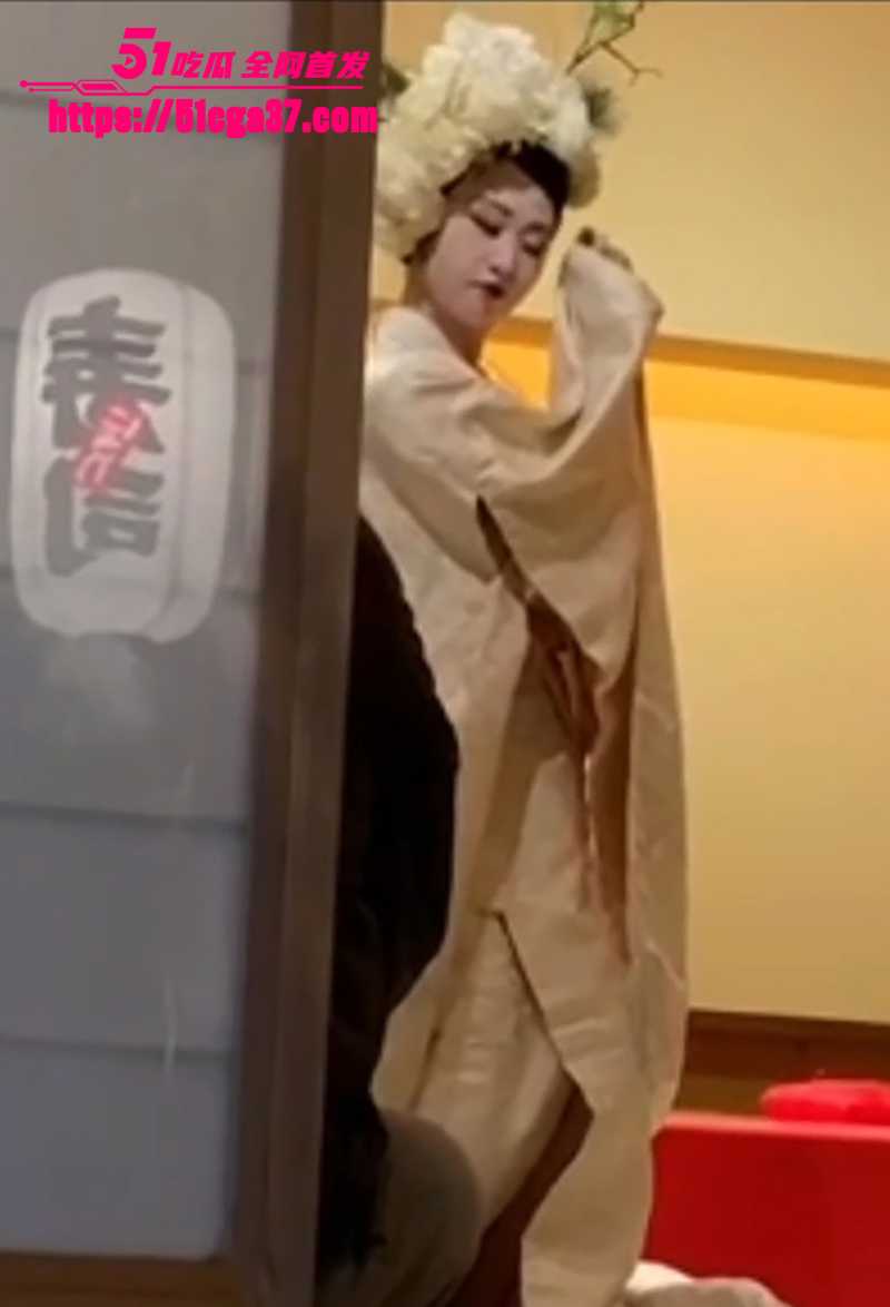 日本高端寿司人体宴视频曝光 2 拷贝