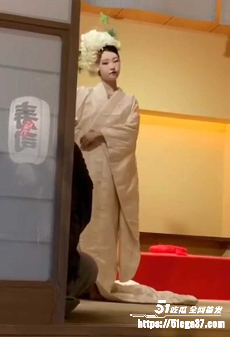 日本高端寿司人体宴视频曝光 3 拷贝