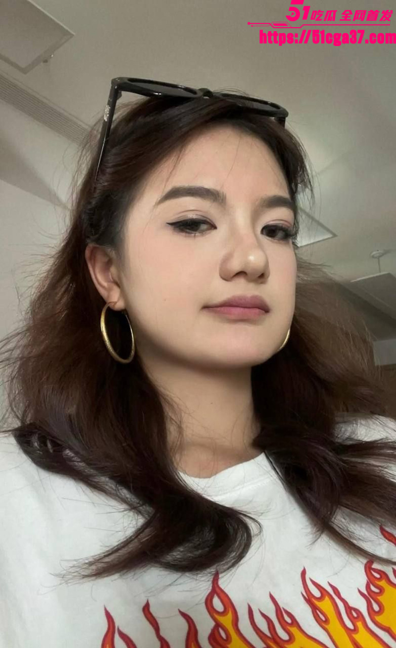 天津音乐学院表演系 朱子芊 新疆妹子被包养做爱视频流出 露脸口爆大秀绝技 黑丝美臀被道具狂插！