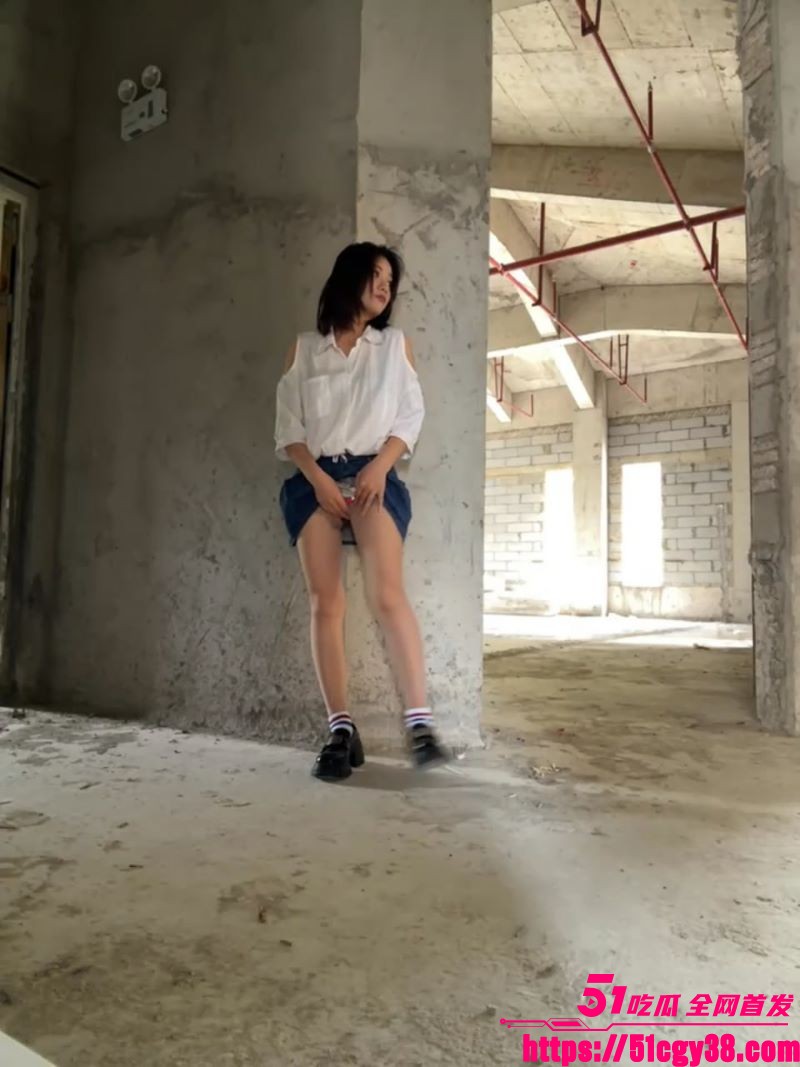 极品高颜美女AsiaMelody工地自慰 5