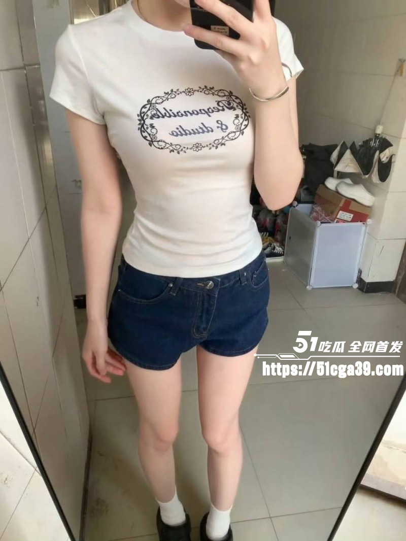 抖音网红歌手旺仔小乔早期露脸照35