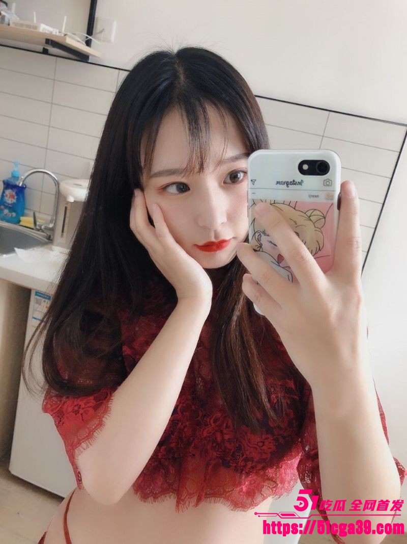 超高颜值美女私拍口交视图流出 2