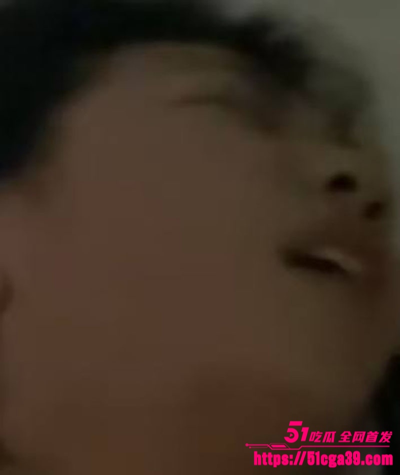 反差眼镜妹 孟轲欣 私密照录音意外流出 乖乖女床上变骚母狗反差爆表 淫叫声撩人至极！