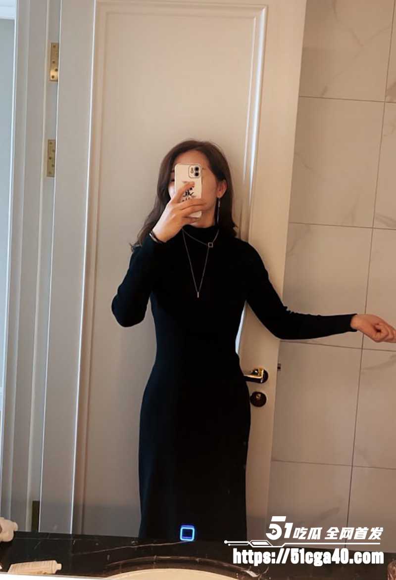 极品人妻 showlife027 性爱自拍合集流出 身材丰满诱人的美艳尤物 穿各种情趣装被打桩爆操！