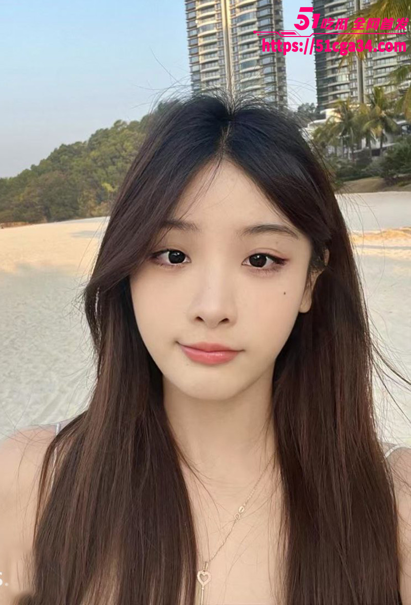 广西南宁 清纯女大学生性爱视频流出 嘴含大屌狂秀口技 超绝身材被肆意玩弄 场景令人动容