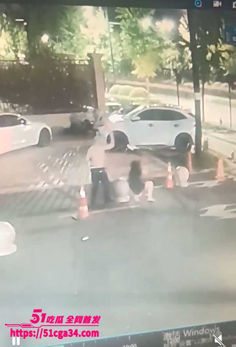 浙江杭州映翠雅苑小区无差别砍人事件视频曝光4拷贝