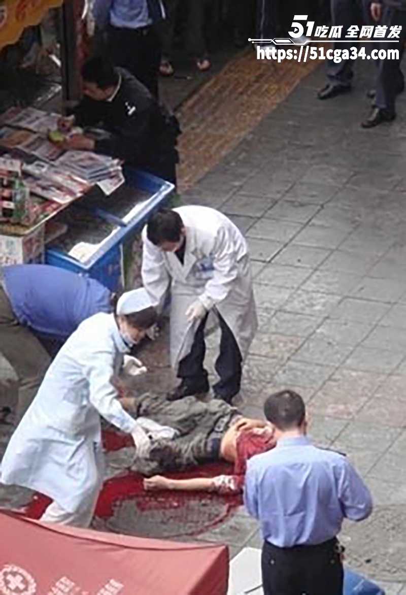 浙江杭州映翠雅苑小区无差别砍人事件视频曝光6拷贝