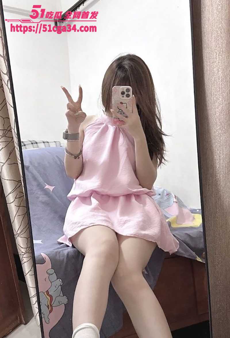 极品女大学生不雅视频流出 为钱甘当精盆玩物 露脸舔屌超级反差！