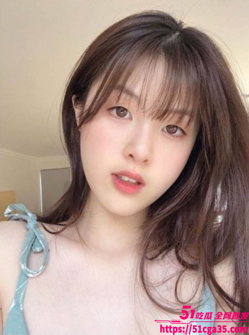 湖北大学生白虎妹妹Soul约炮被开发 真实破处见血 小母狗主动口交叫醒服务 调教后无比反差！
