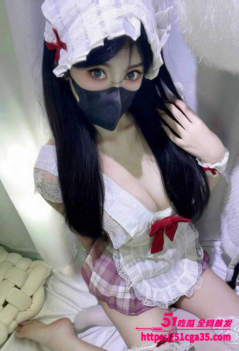 网红御姐Uus 淫语榨精调教合集流出 8 拷贝